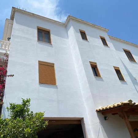 AM Apartment Sarandë Exteriör bild