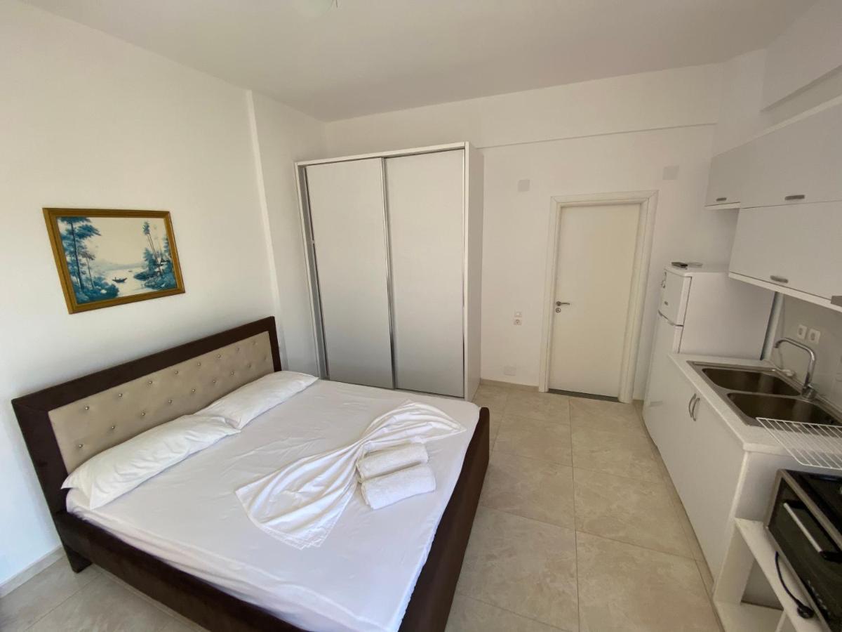 AM Apartment Sarandë Exteriör bild