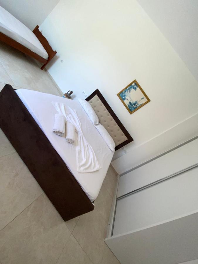 AM Apartment Sarandë Exteriör bild