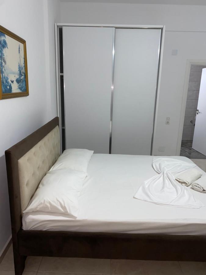 AM Apartment Sarandë Exteriör bild