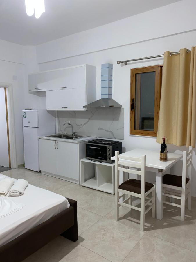 AM Apartment Sarandë Exteriör bild
